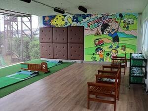 ゴルフ飛ばしてなんぼ！スタジオ