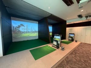インドアゴルフ練習場 SWING24/7 交野店