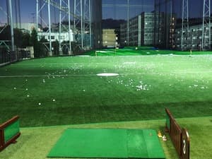 PALM SPRINGS Family restaurant ＆ Golf range