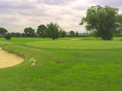 淀川ゴルフクラブ（１２Ｈ　ＰＡＲ３５）