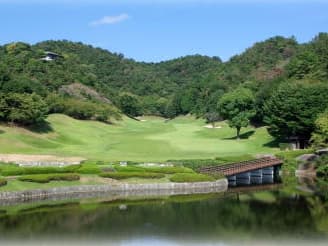 城山ゴルフ倶楽部