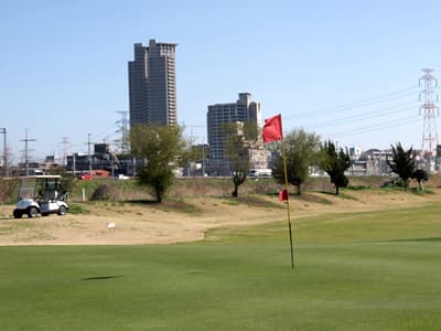 くずはゴルフリンクス（旧樟葉パブリック・ゴルフ・コース）