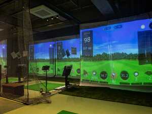 ステップゴルフプラス六本松店