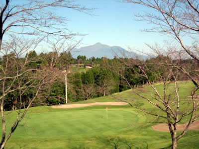 都城母智丘カントリークラブ